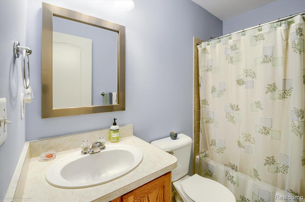 17430 N LUCILLE Circle, New Boston, MI 48164 — Photo 22