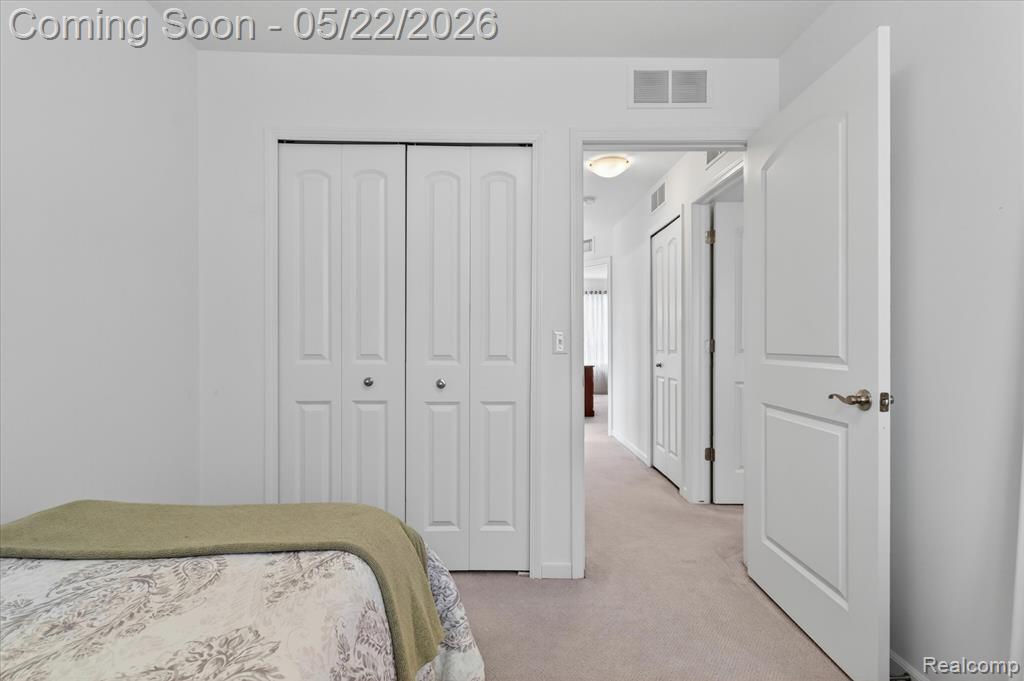 238 Center Boulevard, Wixom, MI 48393 — Photo 28
