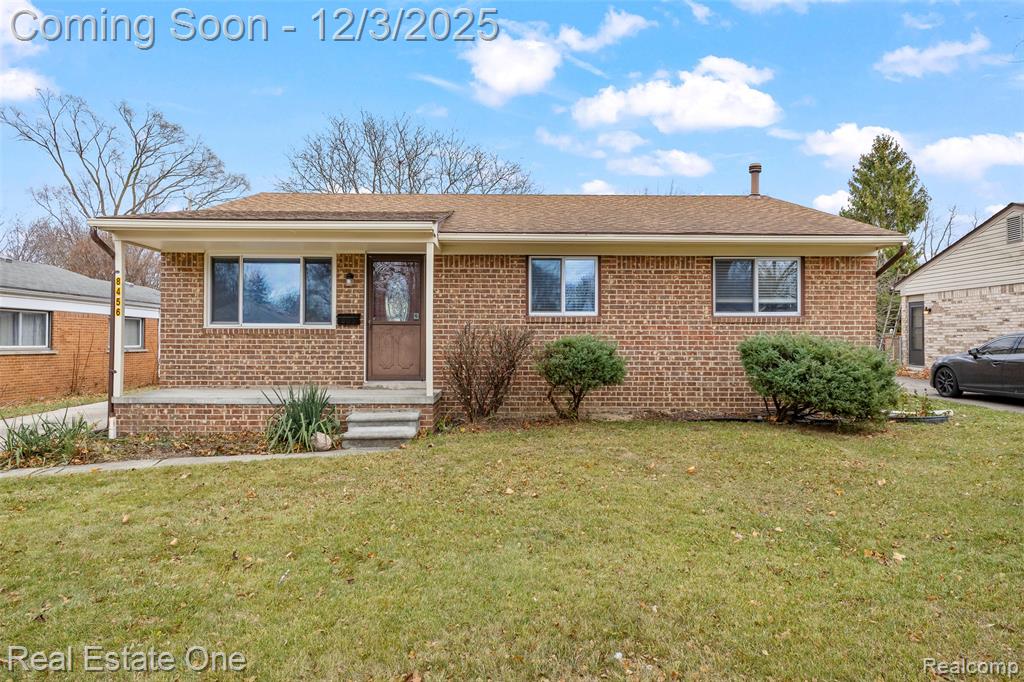 8456 Robindale Avenue, Dearborn Heights, MI 48127 — Photo 3