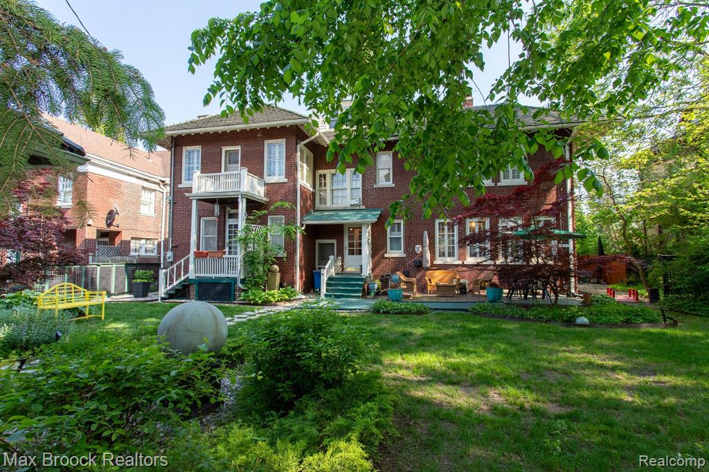 736 CHICAGO Boulevard, Detroit, MI 48202 — Photo 79