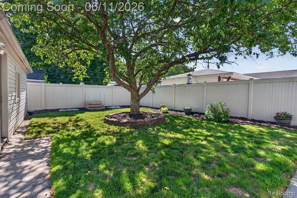 16627 McCann Street, Southgate, MI 48195 — Photo 22