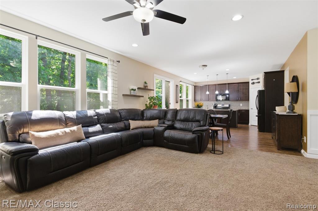 7946 Russell Drive, Westland, MI — Photo 6