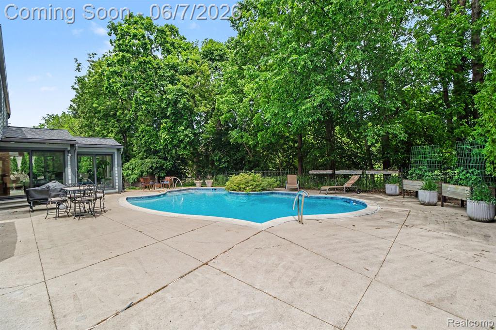 4071 Shore Crest Drive, West Bloomfield, MI 48323 — Photo 27