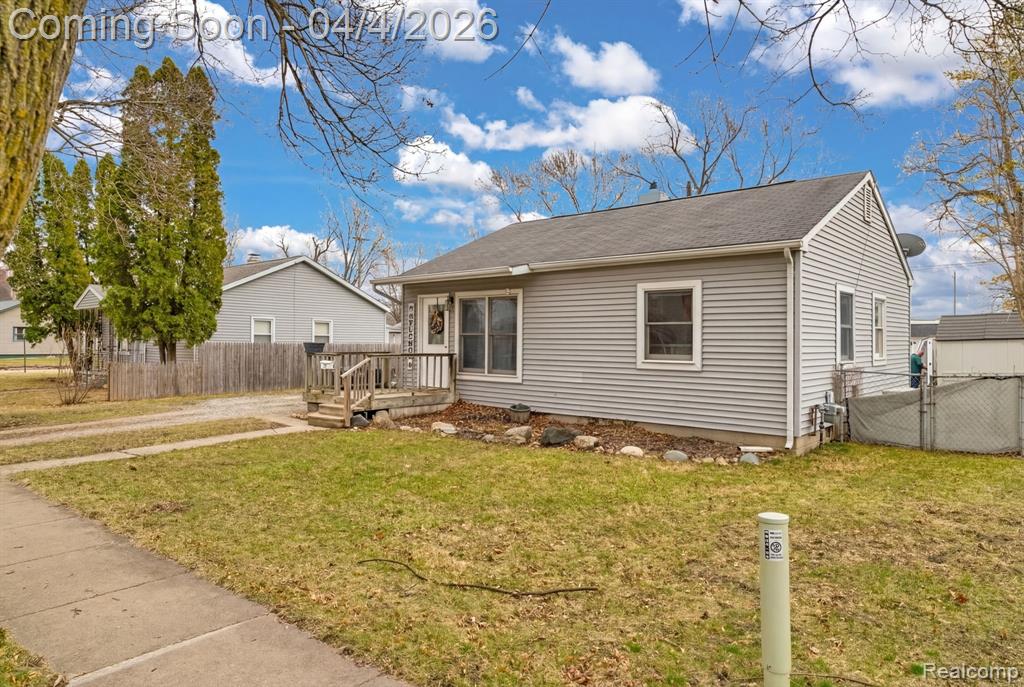 527 Turrill Avenue, Lapeer, MI 48446 — Photo 4
