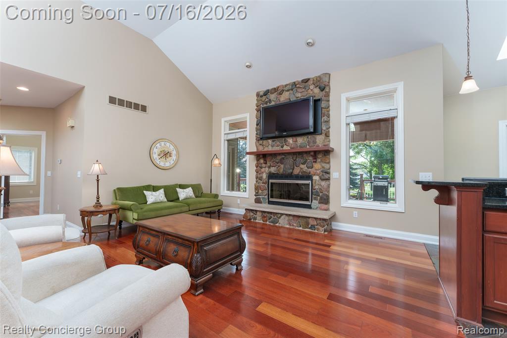 16366 Carrie Lane, Fenton, MI 48430 — Photo 11