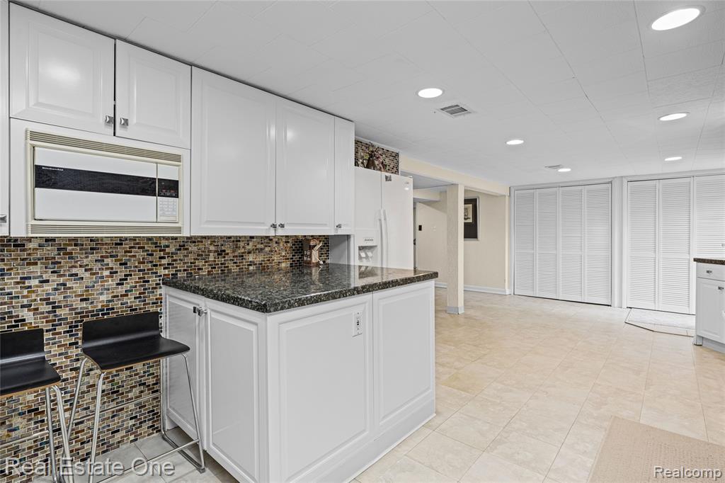 26336 Pillsbury Street, Farmington, MI 48334 — Photo 66