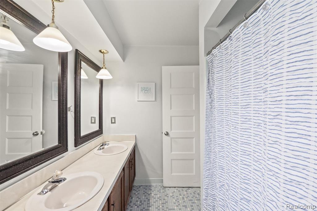 44644 Crestmont Drive, Canton, MI 48187 — Photo 20