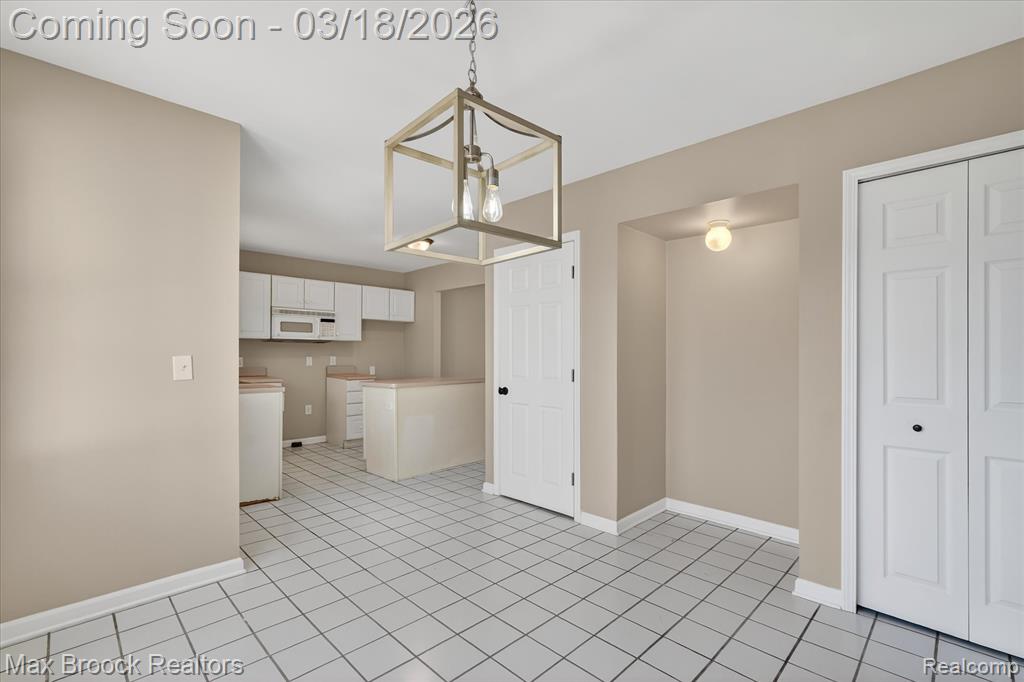 4414 Robinwood Avenue, Royal Oak, MI 48073 — Photo 14