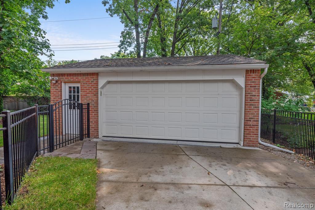 821 BEECH Court, Plymouth, MI 48170 — Photo 48