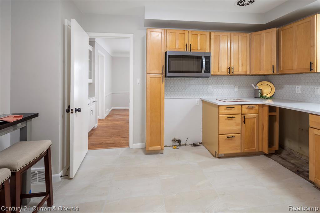 9259 W Outer Drive, Detroit, MI 48219 — Photo 13