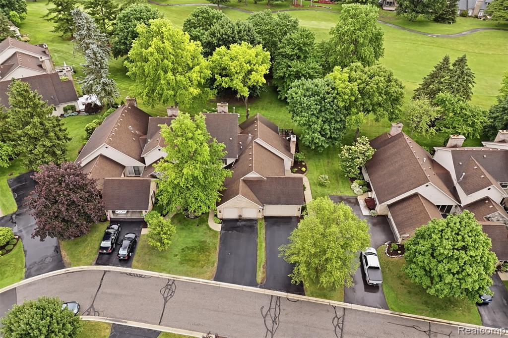 4782 Pine Eagles Drive, 12, Brighton, MI 48116 — Photo 35