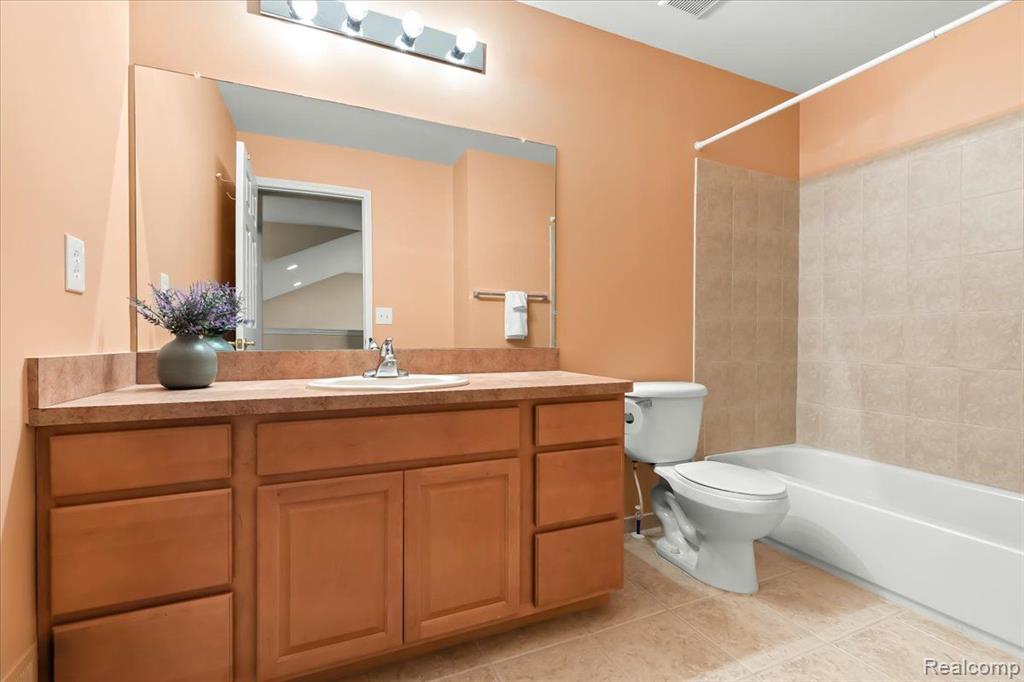 4048 BROOKSTONE Drive, Canton, MI 48188 — Photo 19