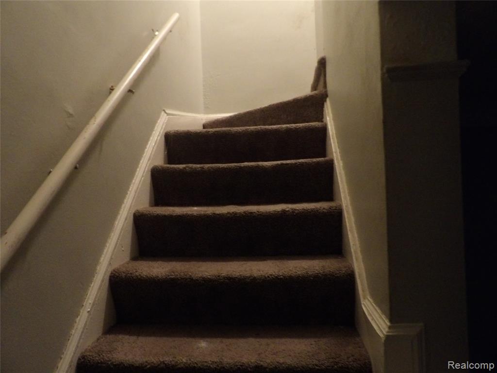 19985 Meyers Road, Detroit, MI 48235 — Photo 11