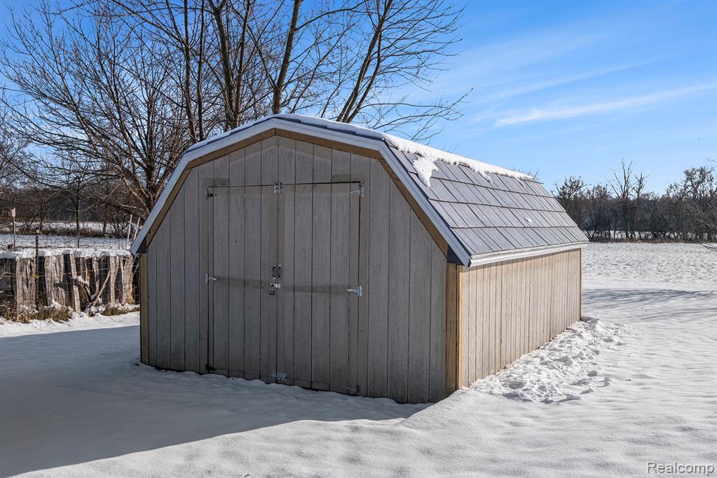 11415 Miller Road, Swartz Creek, MI 48473 — Photo 18