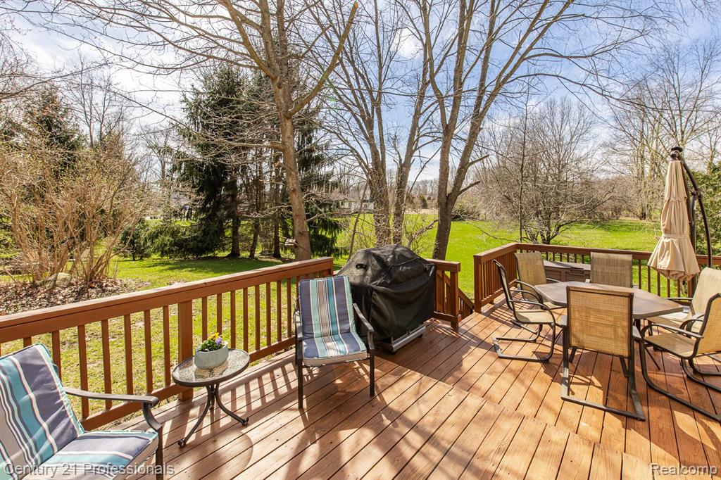 5492 E Alyssa Court, White Lake, MI 48383 — Photo 82