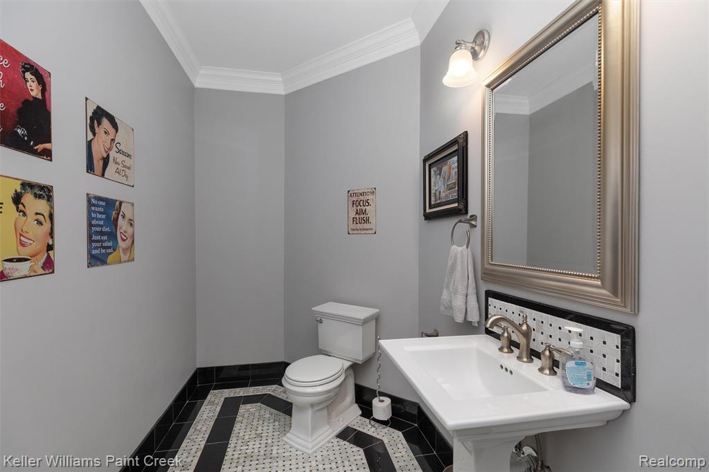 676 Majestic, Rochester Hills, MI 48306 — Photo 67