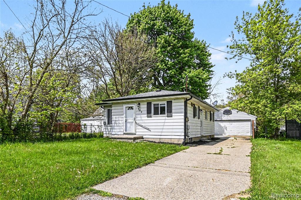 502 Carrier Street, Lansing, MI 48906 — front exterior