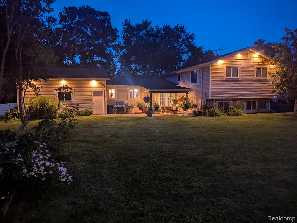 6345 Lanman Drive, Waterford, MI 48329 — Photo 45