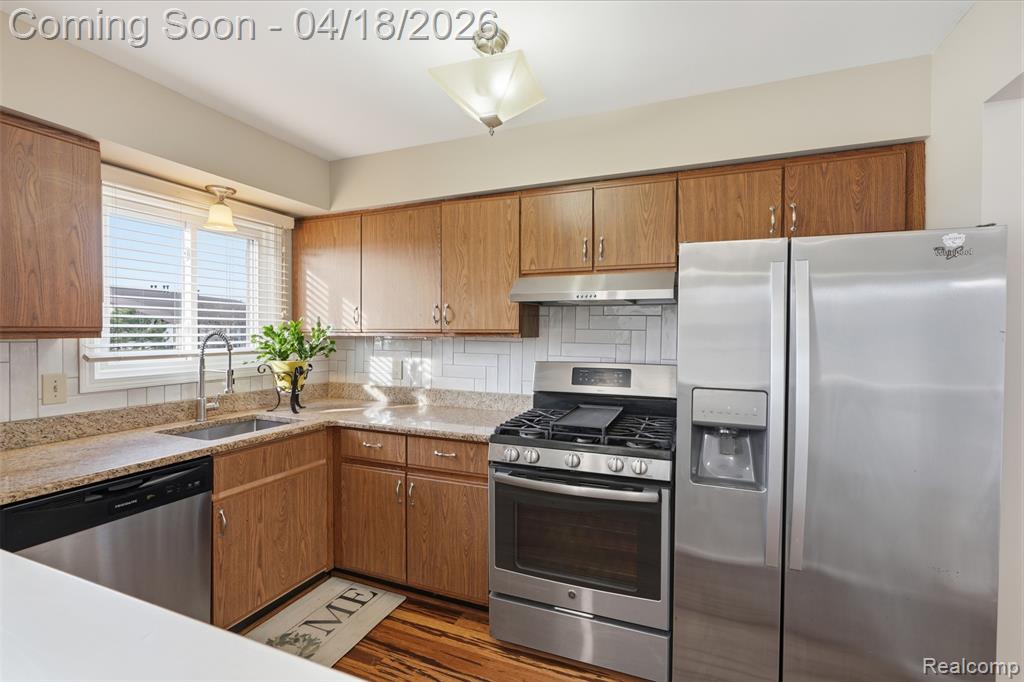 408 Country Club Drive, Saint Clair Shores, MI 48082 — Photo 8
