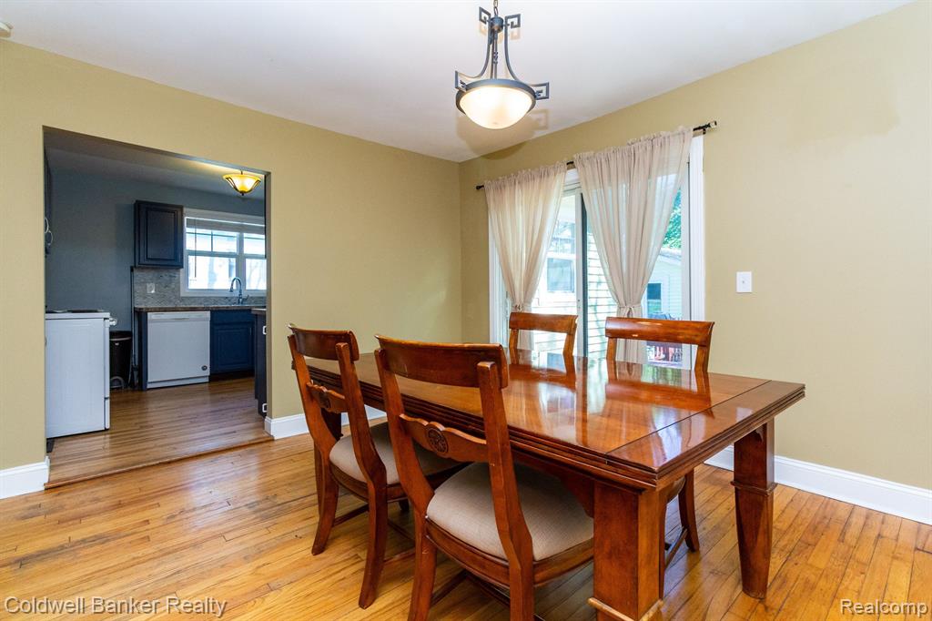 22 DAVISON Street, Oxford, MI 48371 — Photo 11
