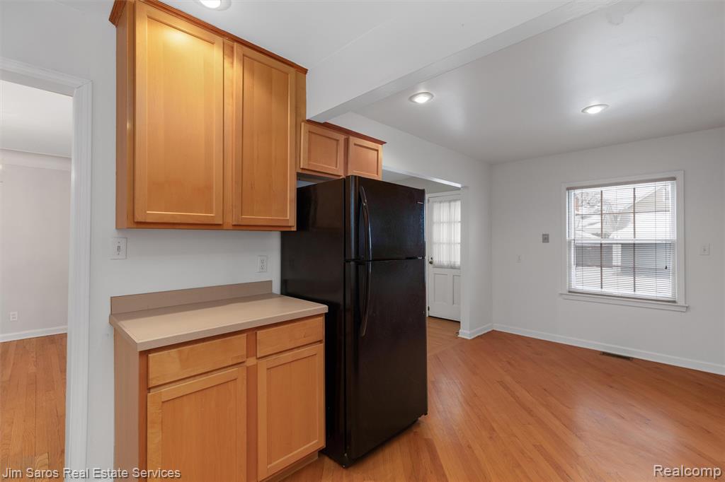 1328 Lakepointe Street, Grosse Pointe Park, MI 48230 — Photo 9