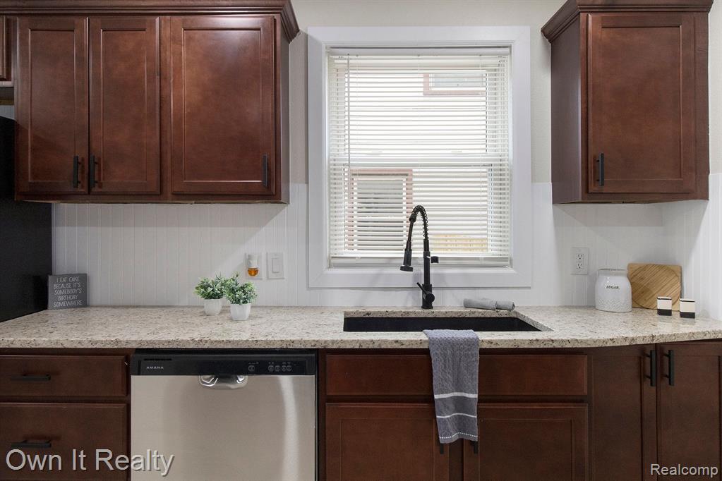 7493 BRAMELL, Redford, MI 48239 — Photo 15