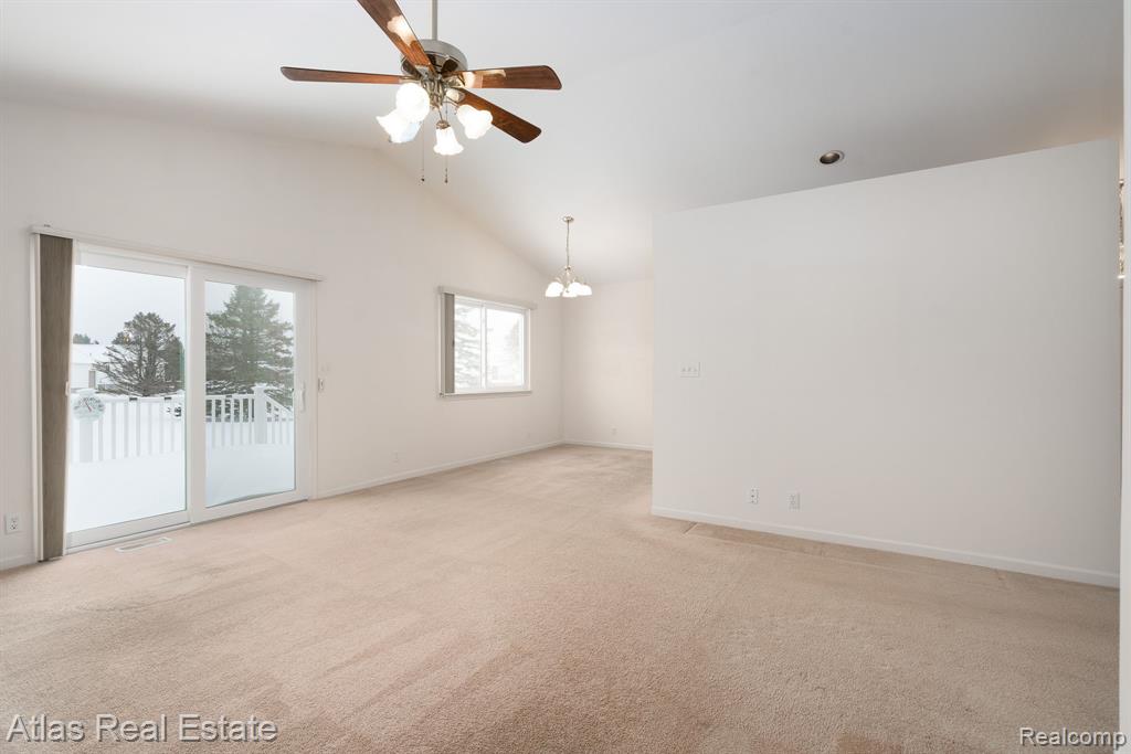 10200 Hawthorne Circle, Goodrich Vlg, MI — Photo 18