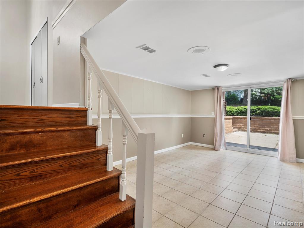 890 Darwin Place Court, Rochester Hills, MI 48307 — Photo 26
