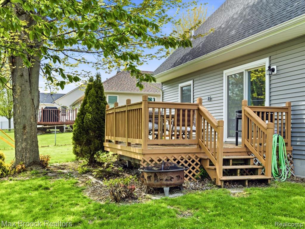 1561 S Delano Street, St. Clair, MI 48079 — Photo 41