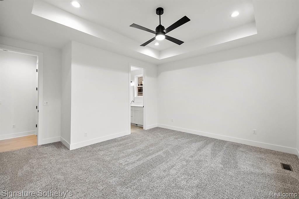 5968 Willow Grove Drive, Troy, MI 48085 — Photo 12