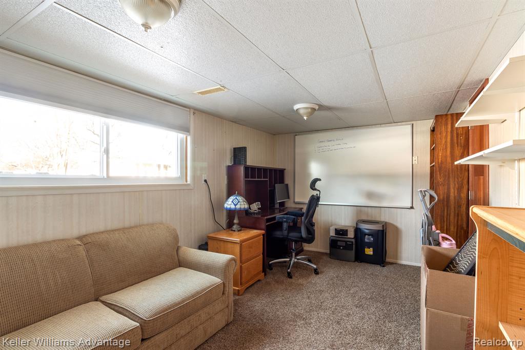 807 WORCHESTER Drive, Fenton, MI 48430 — Photo 13