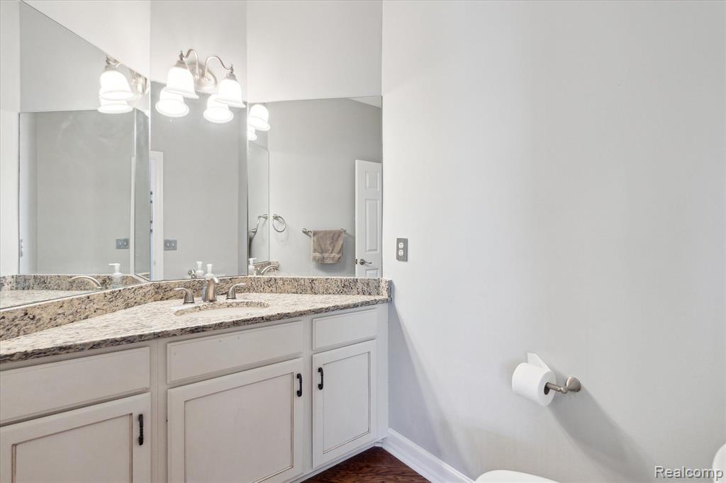 6808 OAKHURST RIDGE Road, Clarkston, MI 48348 — Photo 32