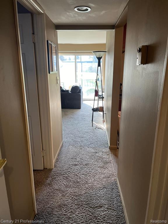 1852 COLONIAL VILLAGE Way, 2, Waterford, MI 48328 — Photo 14