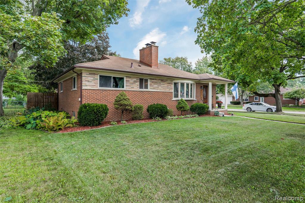 9912 Deering Street, Livonia, MI 48150 — Photo 3