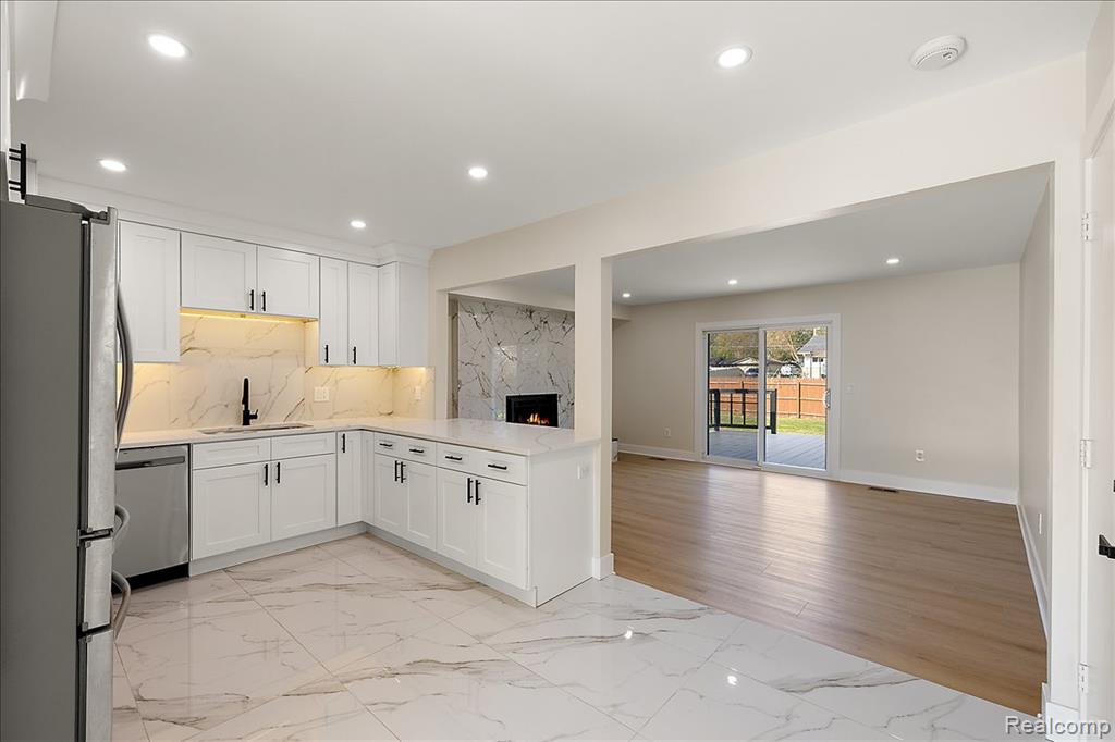 47349 Nita Drive, Utica, MI 48317 — Photo 15