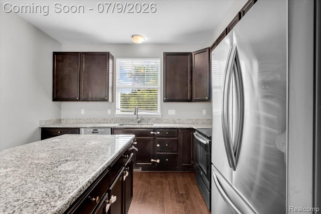 4600 Bradley Circle, Troy, MI 48085 — Photo 8