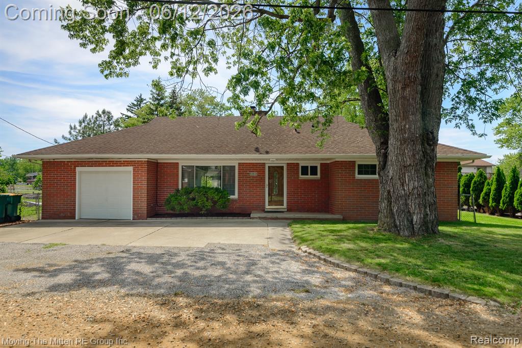 35382 Eldon Drive, Rockwood, MI