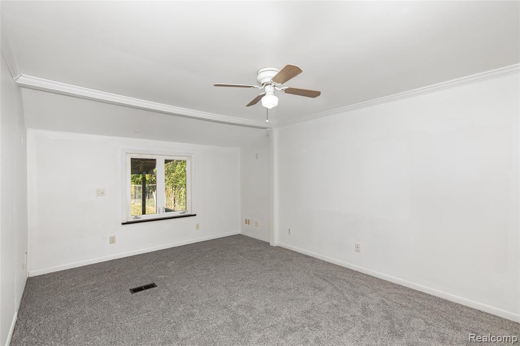 2320 Belle Glade Court, Fenton, MI 48430 — Photo 12