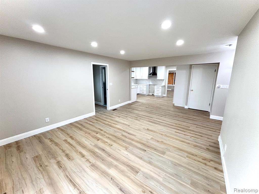 5246 MCKINLEY Road, Warren, MI 48091 — Photo 33