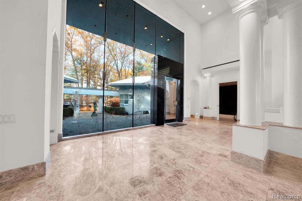 1744 Heron Ridge Drive, Bloomfield Hills, MI, 48302