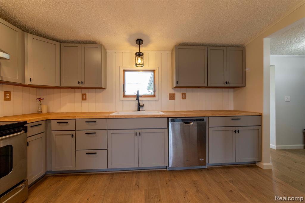 8410 Smith Road, Gaines Vlg, MI 48436 — Photo 2