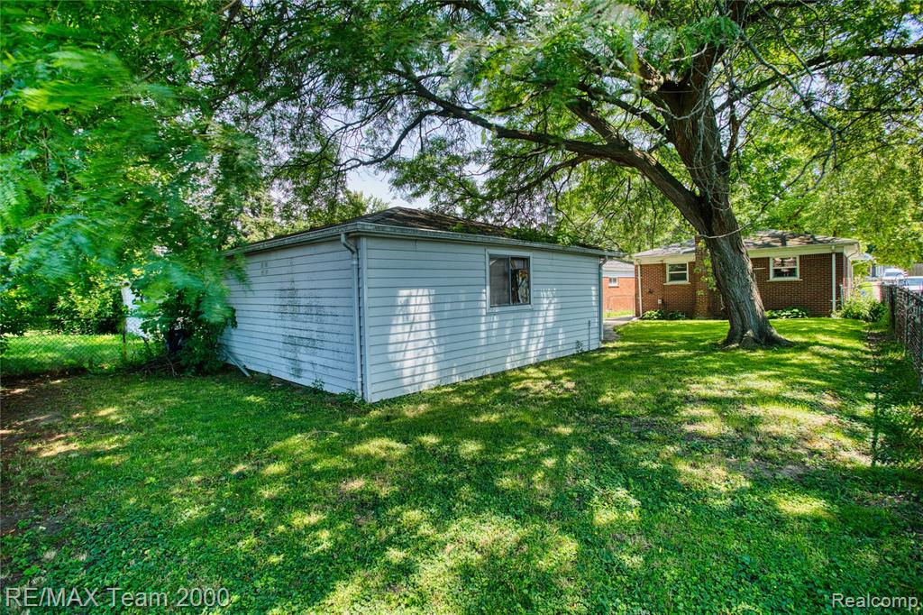 7475 Fenton Street, Dearborn Heights, MI 48127 — Photo 6