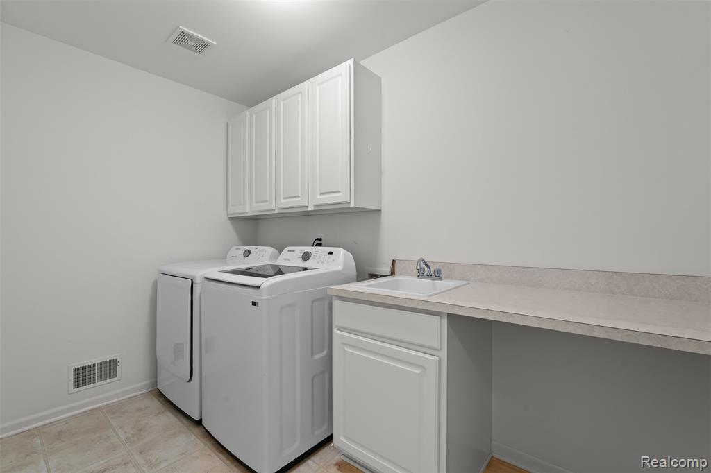 49681 S Glacier, Northville, MI 48168 — Photo 44