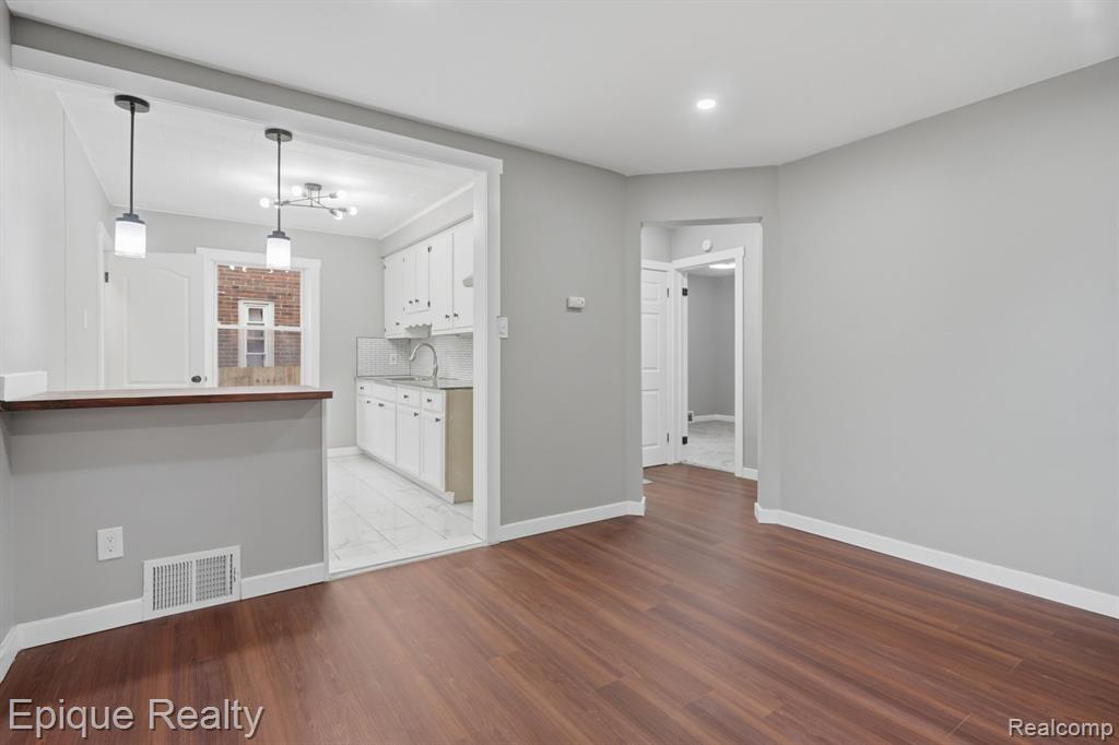 9991 Robson Street, Detroit, MI 48227 — Photo 11