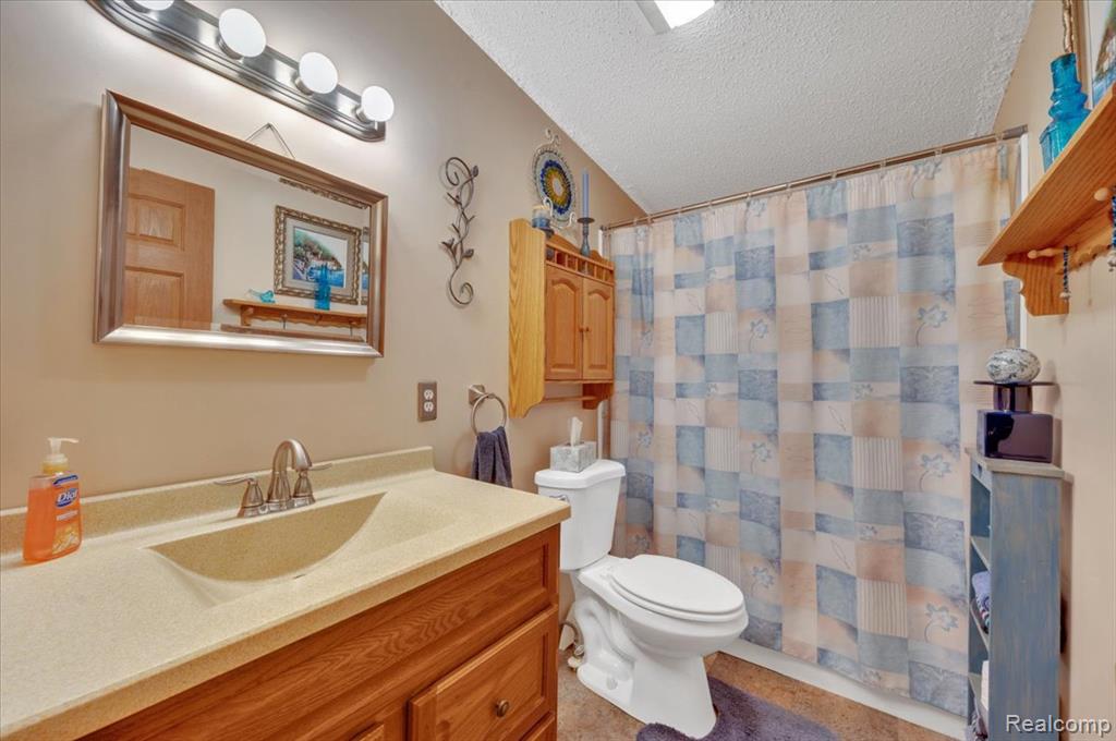 1995 Mitchell Lake Road, Arcadia, MI 48412 — Photo 17