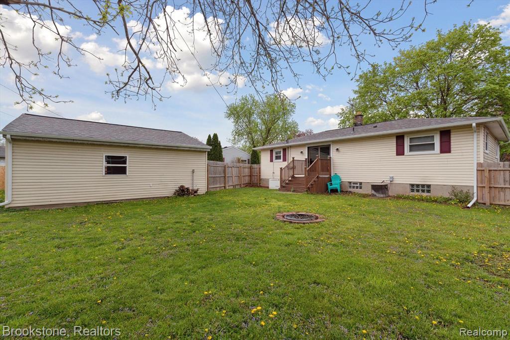 6015 Margaret Street, South Rockwood, MI — Photo 29