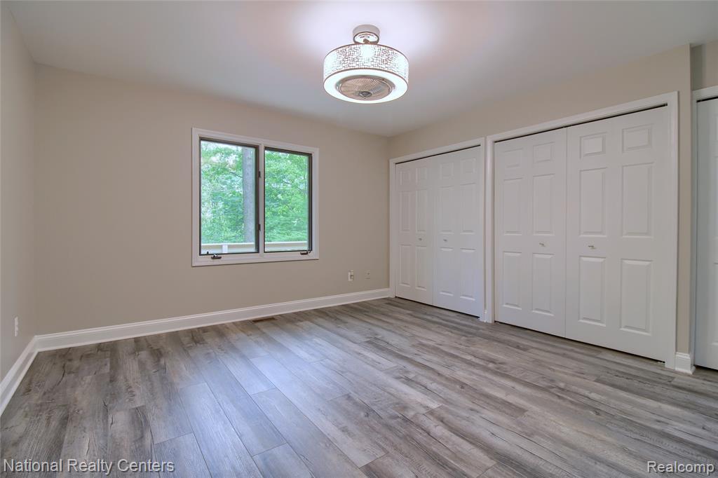 713 Woodcreek Circle, 26, Saline, MI 48176 — Photo 12