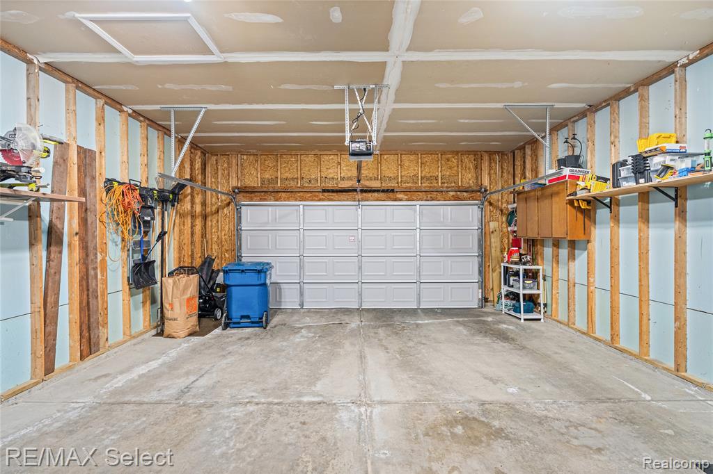 185 Laura Lane, Linden, MI 48451 — Photo 42