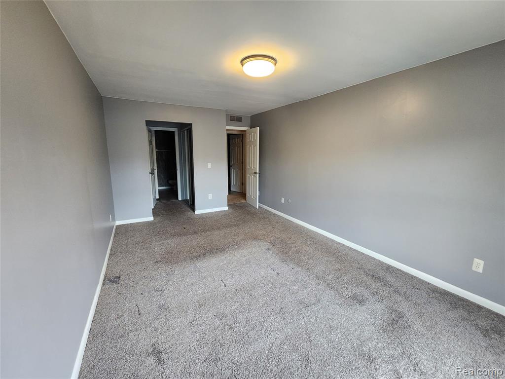 19400 W 11 Mile Road, Lathrup Village, MI 48076 — Photo 29