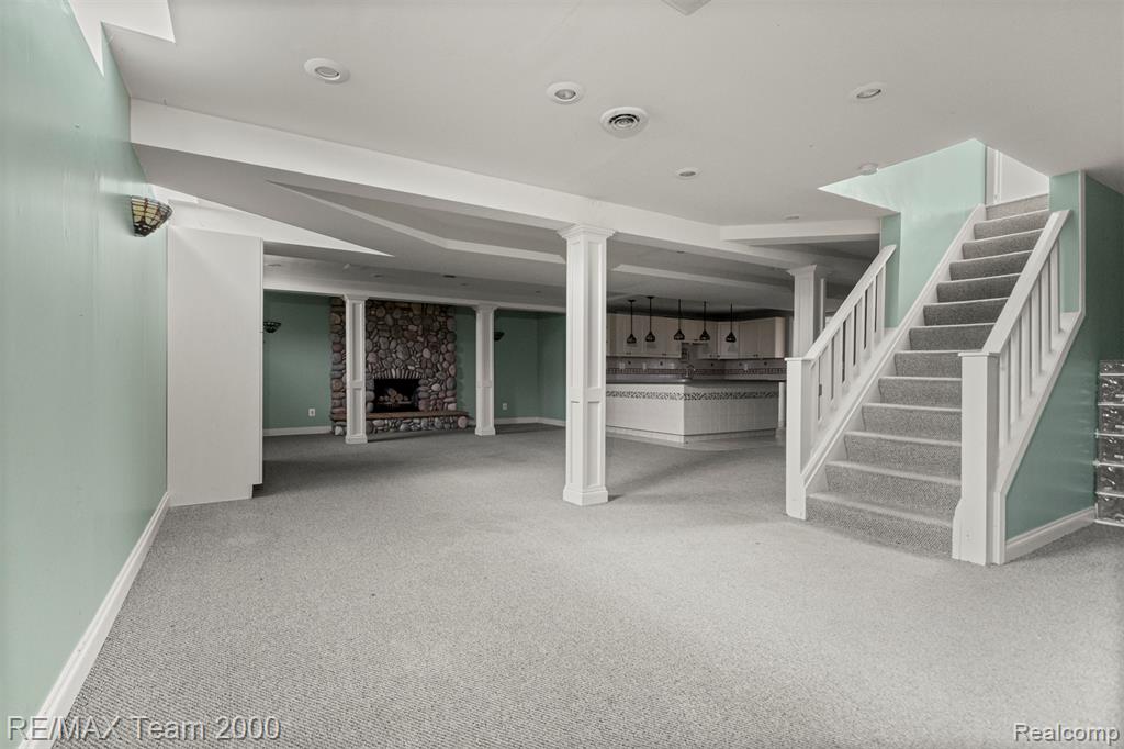 741 Briarcliff Drive, Grosse Pointe Woods, MI 48236 — Photo 56